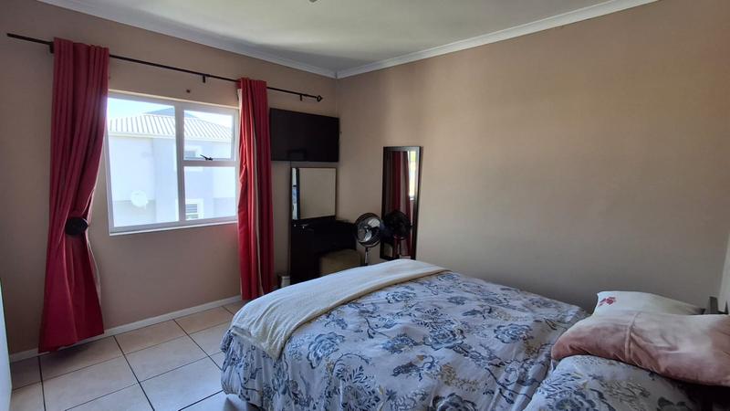 2 Bedroom Property for Sale in Parklands Western Cape
